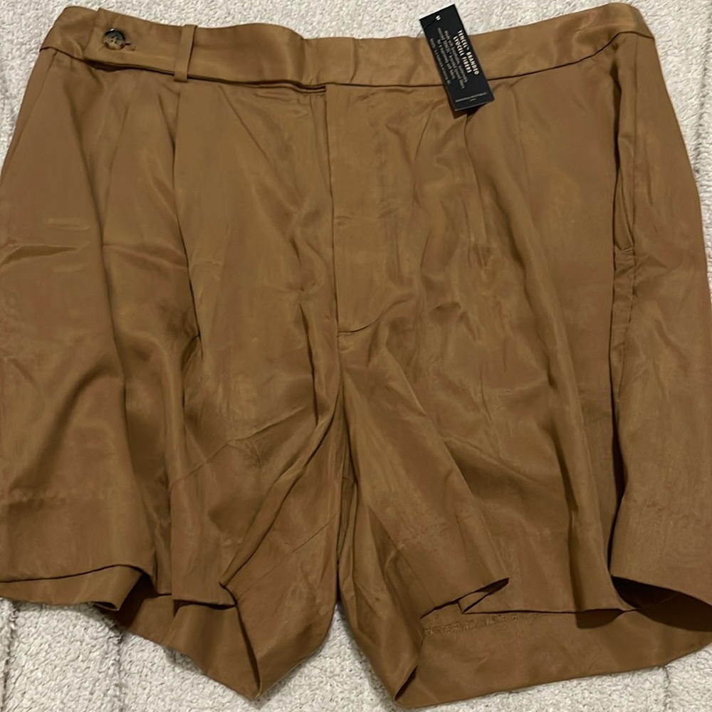 NWT- Banana Republic - 16. Tencel Branded Lyocell Fibers